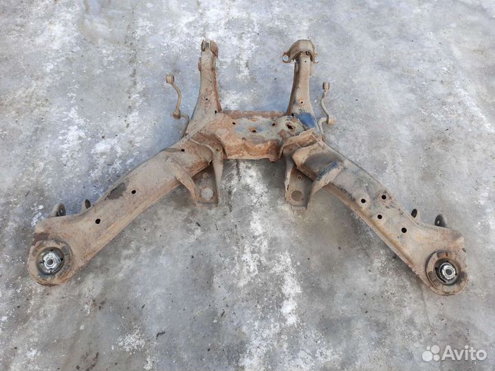 Задний подрамник opel omega b 2.0