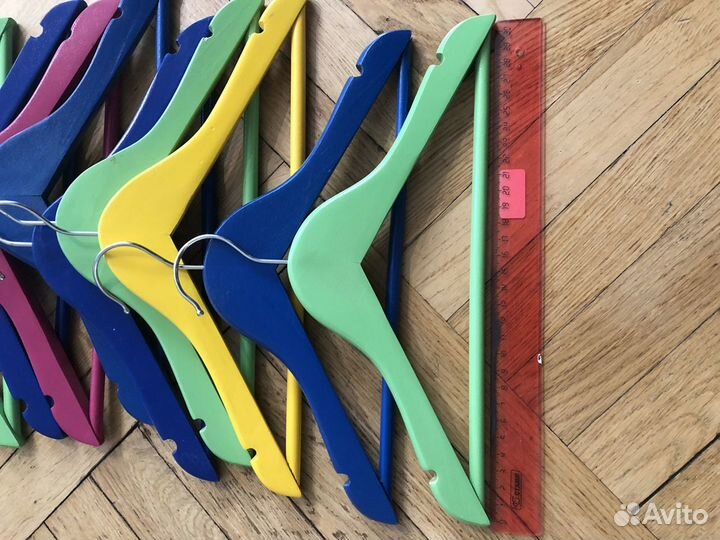 Вешалки плечики детские деревянные