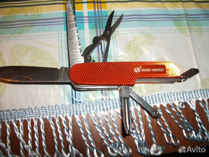 Нож туристический