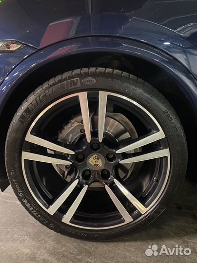 R21 Michelin Latitude Sport 3 295/35, PCD 5x130 DIA 71.6