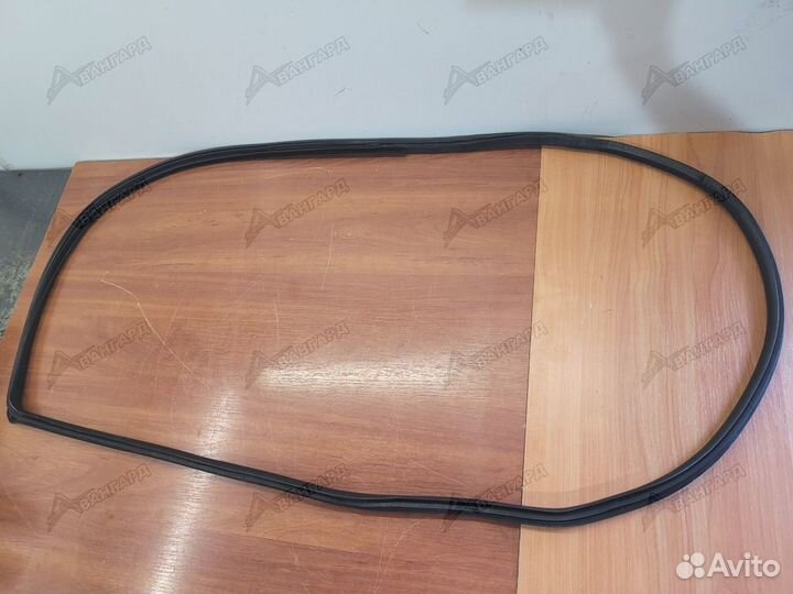 Уплотнит проем двери зад левый Nissan Tiida 04-14