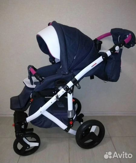 Коляска 2 в 1 или 3 в 1 Adamex