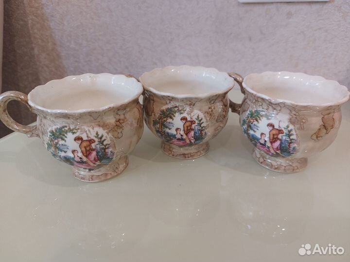 Кофейный чайник и кружки