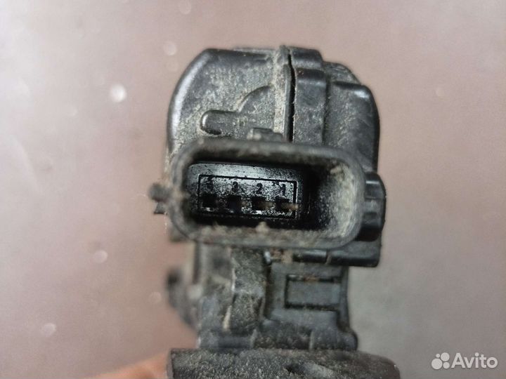 Рено Меган 3 замок крышки багажника