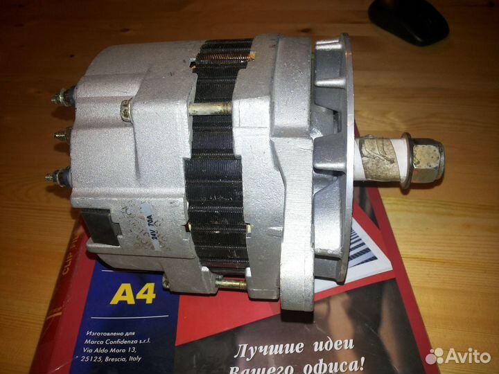 Генератор на komatsu