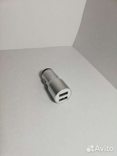 Машинная зарядка под прикуриватель