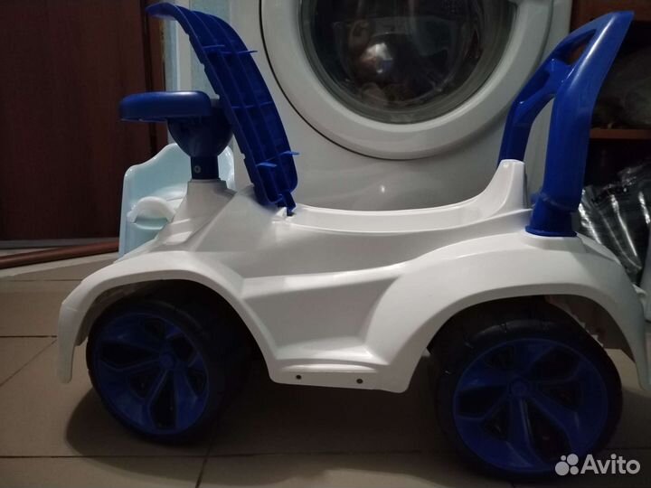 Детская машинка толокар каталка