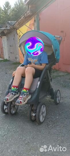 Прогулочная коляска