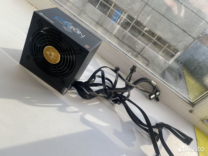 Блок питания chieftec 400w