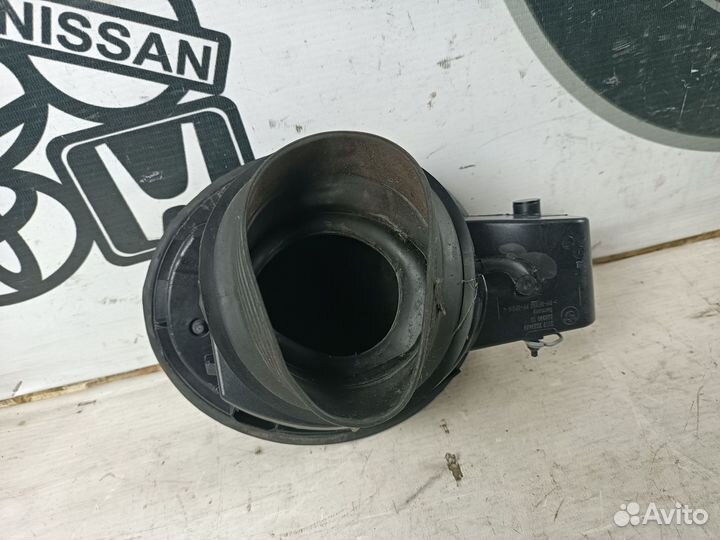 Лючек бензобака BMW 1 e87