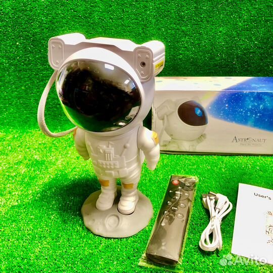 Космонавт ночник проектор