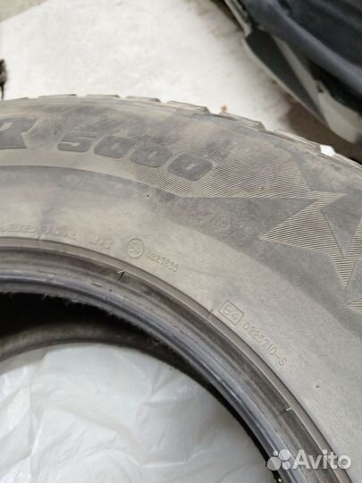 Bridgestone Ice Cruiser 5000 275/65 R17 115T