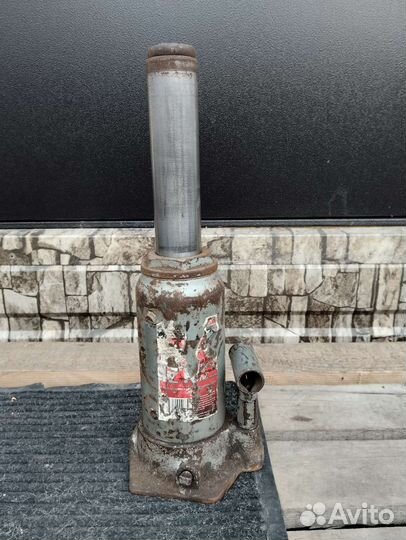 Домкрат гидравлический 12т