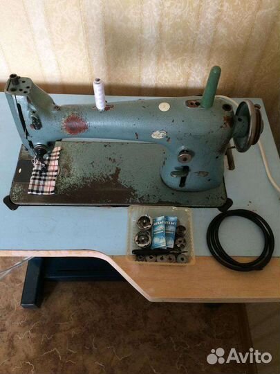 Промышленная швейная машина