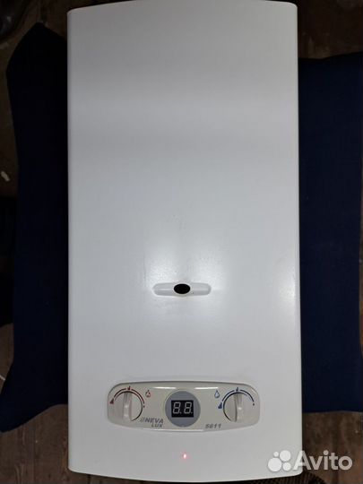 Продам газовый водонагреватель neva LUX 5611