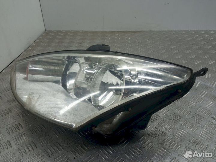 Фара Ford Focus 1 (1998-2004)