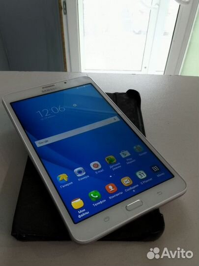 Планшет Samsung Galaxy Tab A (2016)