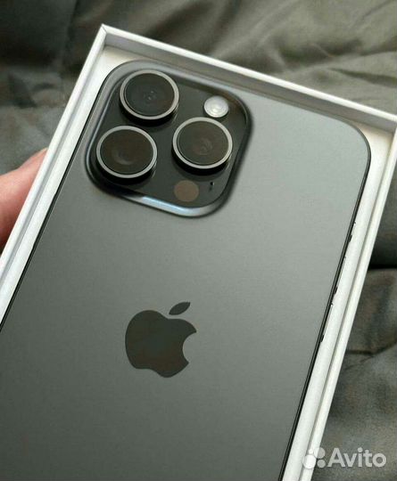 iPhone 15 Pro Max, 256 ГБ