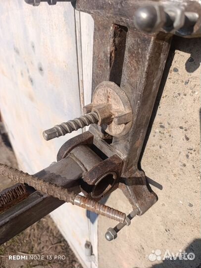 Шпилька конусная