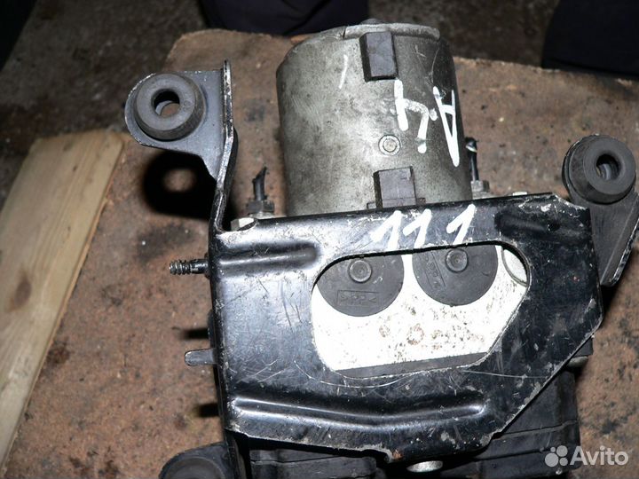 Блок абс Фольксваген Ауди 8E0614111T