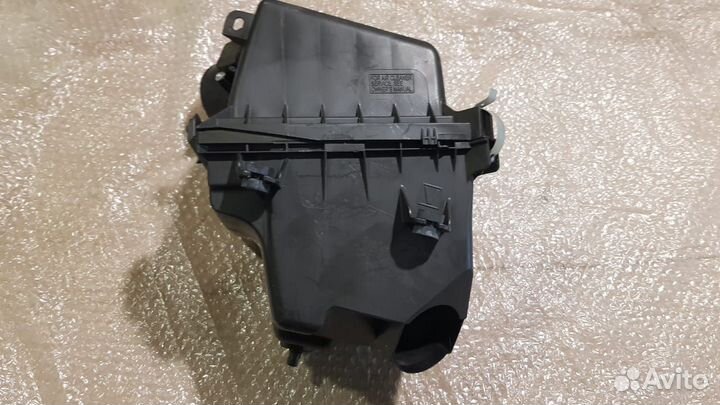 Корпус воздушного фильтра Lexus Nx