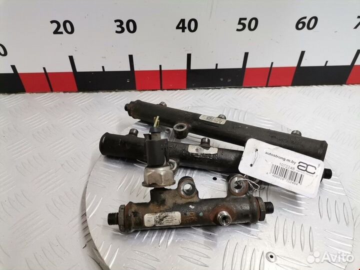 Датчик давления топлива Land Rover 1387695