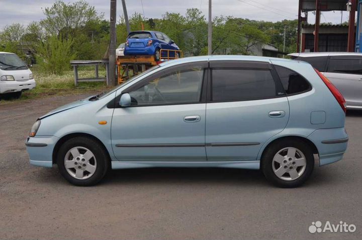 Разбор nissan tino 1999