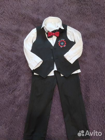 Костюм на мальчика 3-4 года