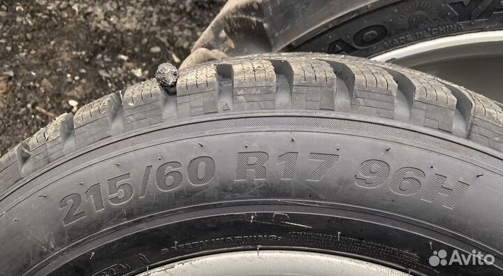 Kumho WinterCraft SUV Ice WS31 215/60 R17