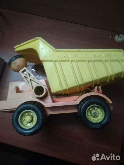 Самосвал Малыш.Игрушка СССР