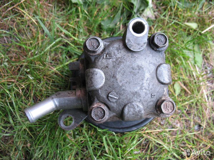 Насос гур 1.6/1.8 QG16/QG18 Nissan Primera P12