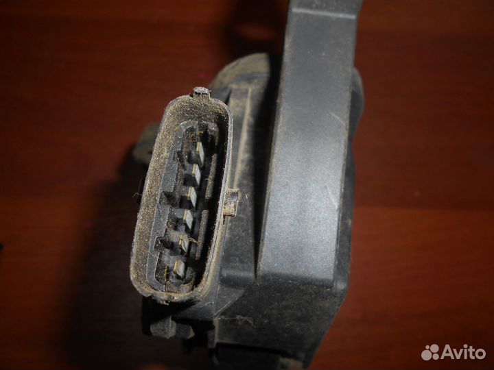 Педаль газа Chevrolet Aveo T250