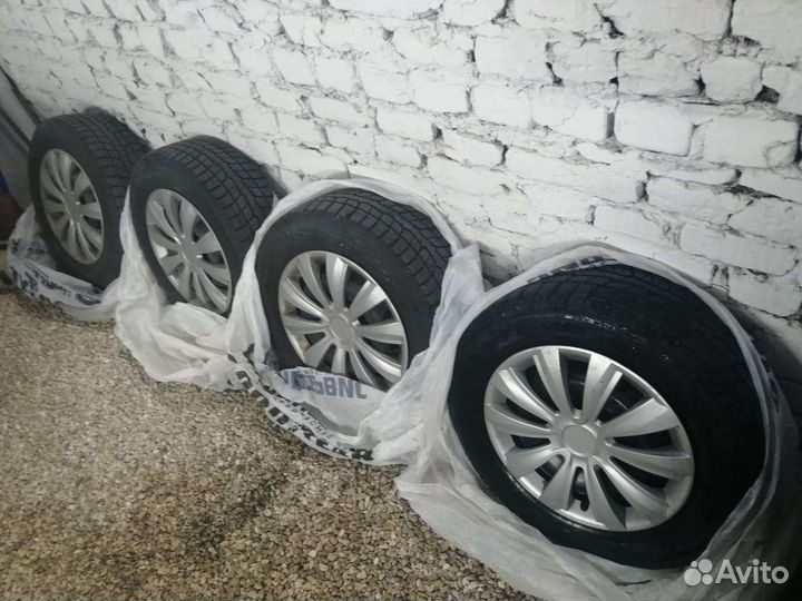 R15 Toyo Winter Tranpath MS 195/65, PCD 4x100 DIA 60.1