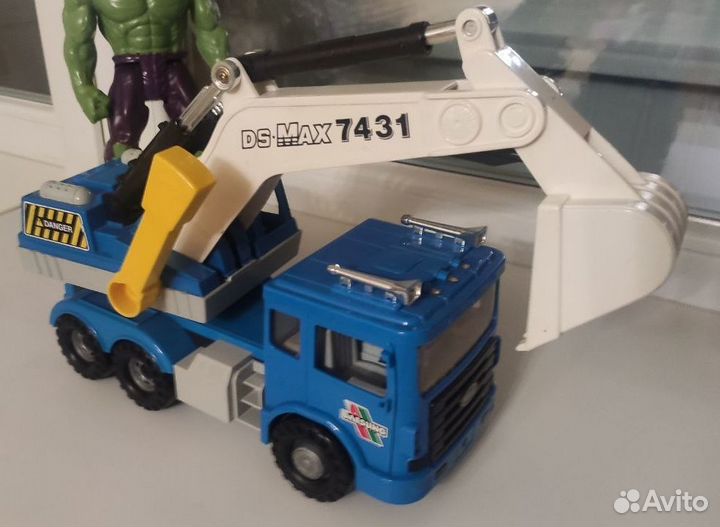 Экскаватор Daesung