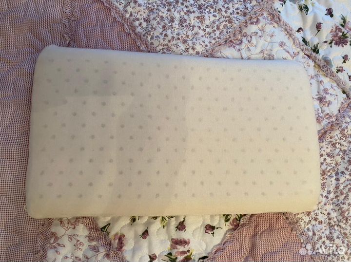 Подушка детская Размер 40х22х3 см