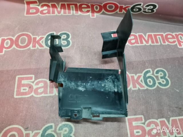 Воздуховод радиатора передний Renault Duster