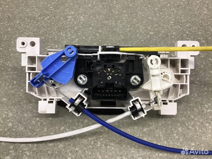 Блок управления климатической установкой Renault L