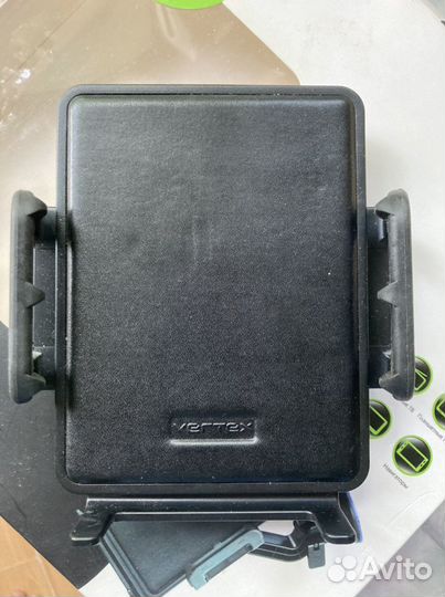 Держатель автомобильный универсальный