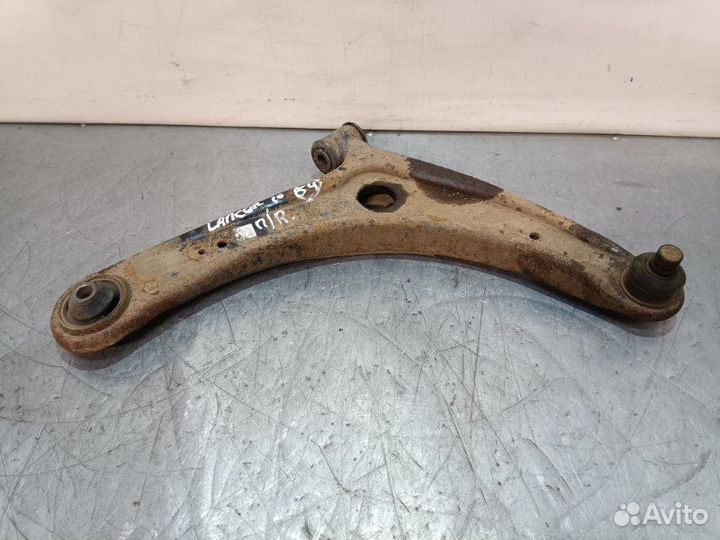 Рычаг поперечный передний правый Mitsubishi Lancer