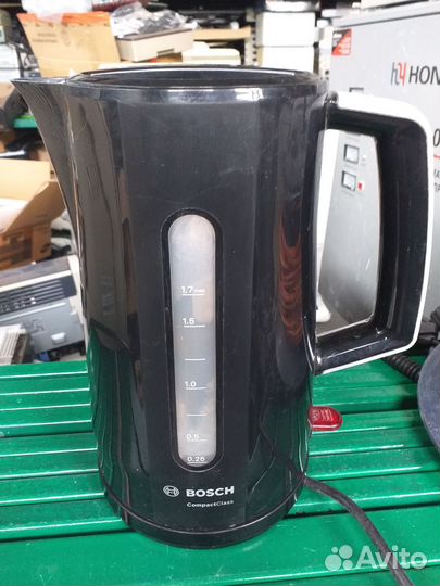 Электрочайник Bosch TWK3A013, черный