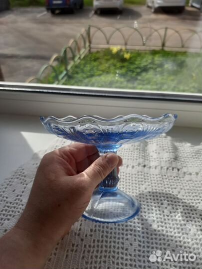 Салатницы и конфетницы из цветного стекла