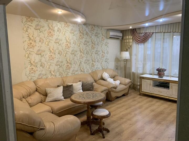 3-к. квартира, 105 м², 3/10 эт.