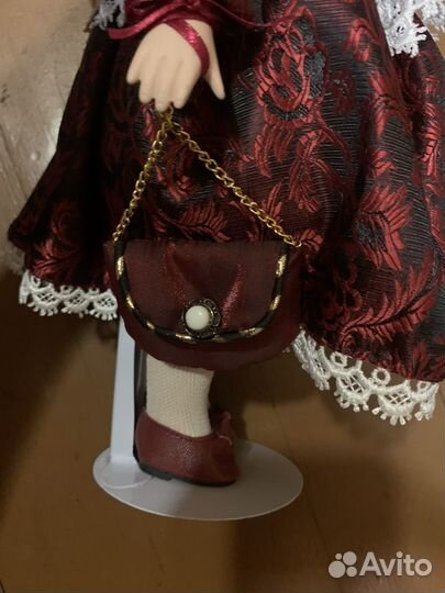 Кукла фарфоровая коллекционная Remeco