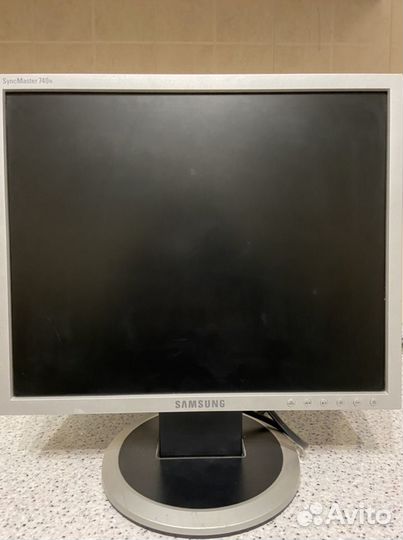 Монитор Samsung