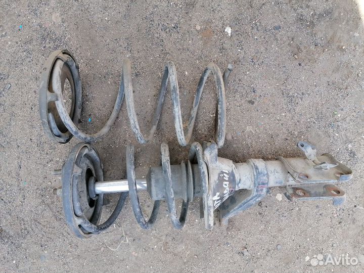 Хонда стрим 2004г