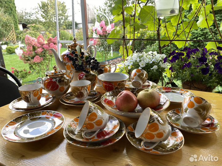 Сервиз фарфоровый Лфз Щедрая осень СССР