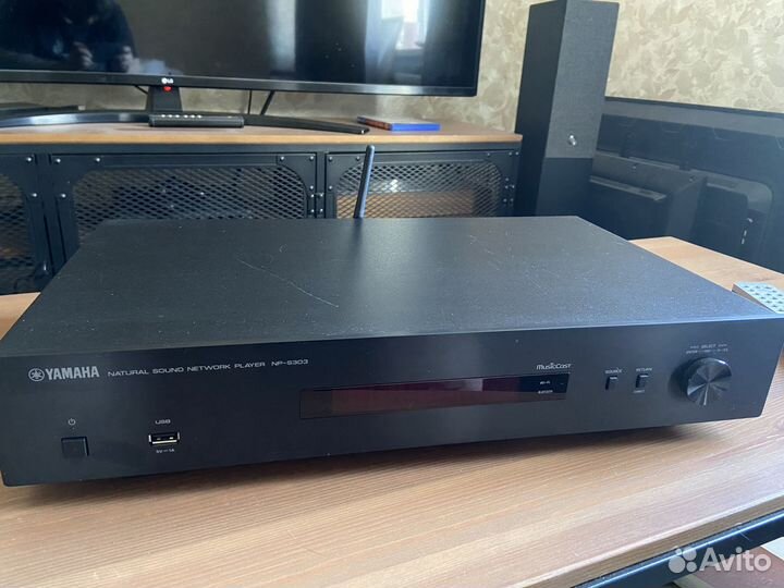 Сетевой плеер Yamaha NP-S303 Black