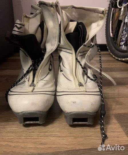 Лыжные ботинки one way