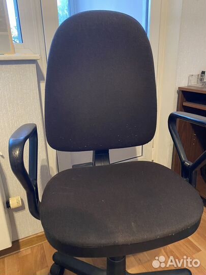 Компьютерное кресло
