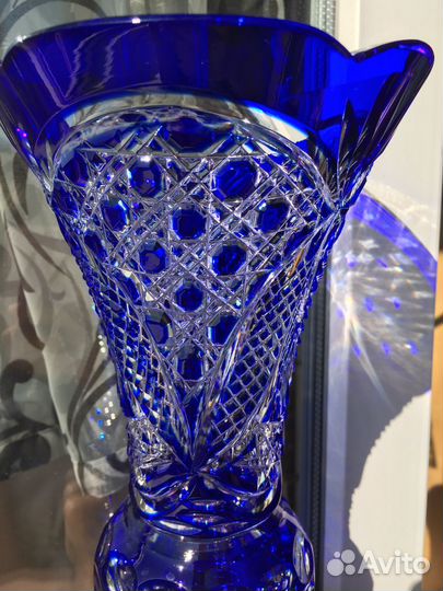 Ваза хрустальная для цветов